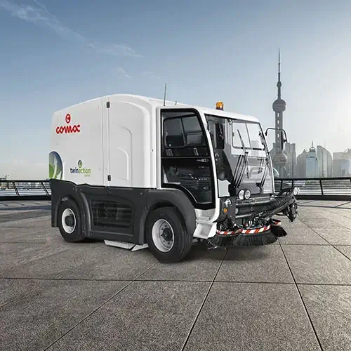 Comac HP6000 kommunális seprőgép
