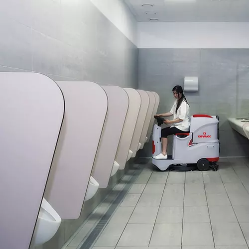Comac Innova 55 padlósúroló