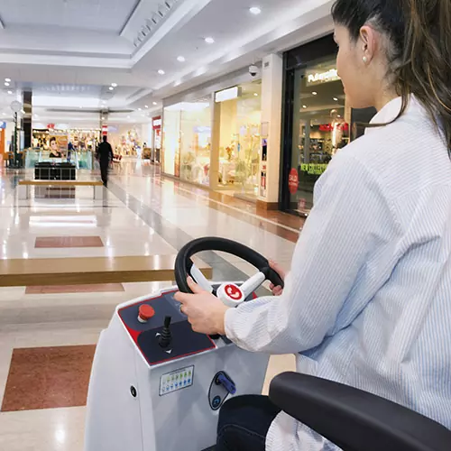 Comac Optima padlósúroló