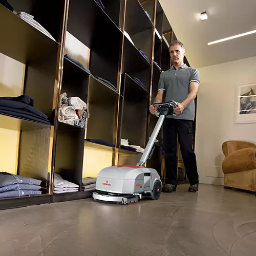 Comac IGEA padlósúroló