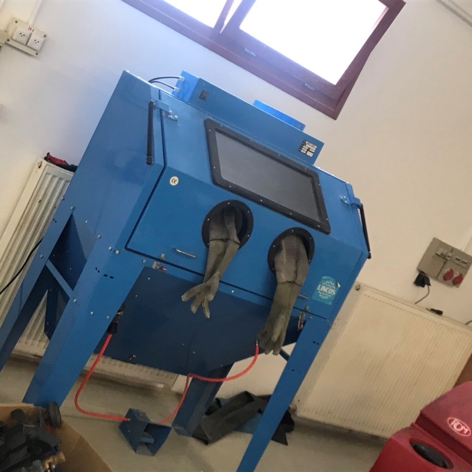 Comac Optima padlósúroló